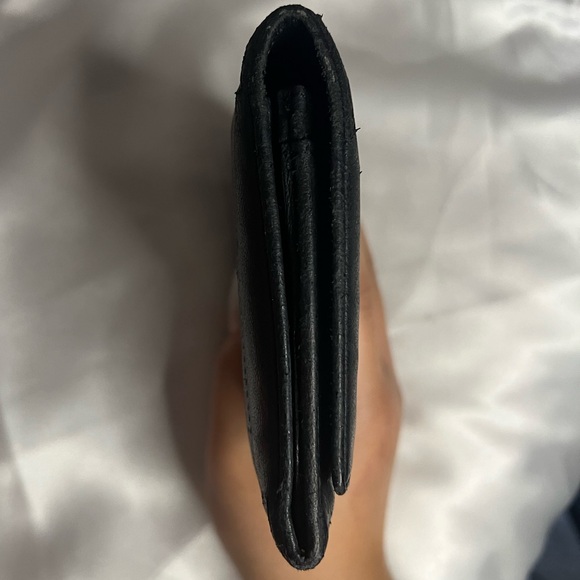 2005 Chanel Quilted Lambskin Bifold Wallet - Picture 8 of 9